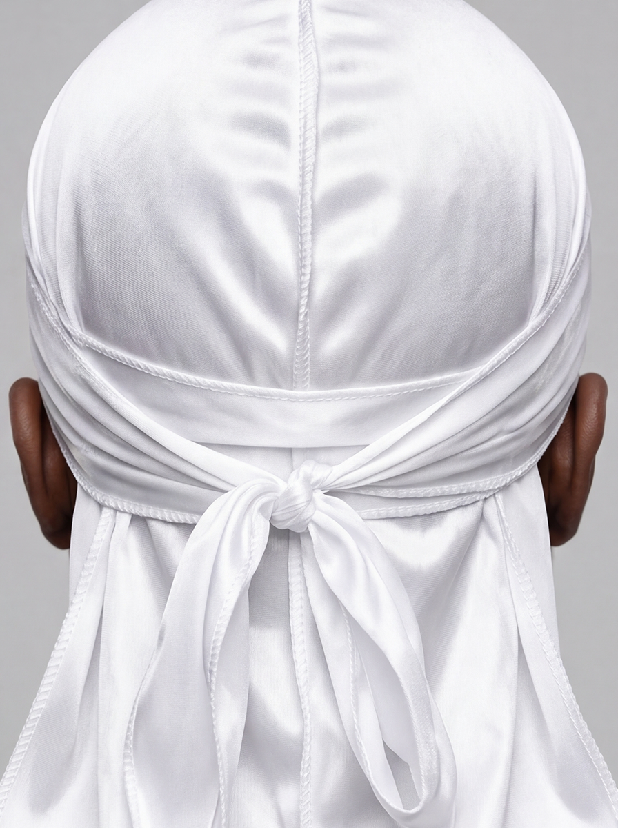 Weißer seidiger Durag